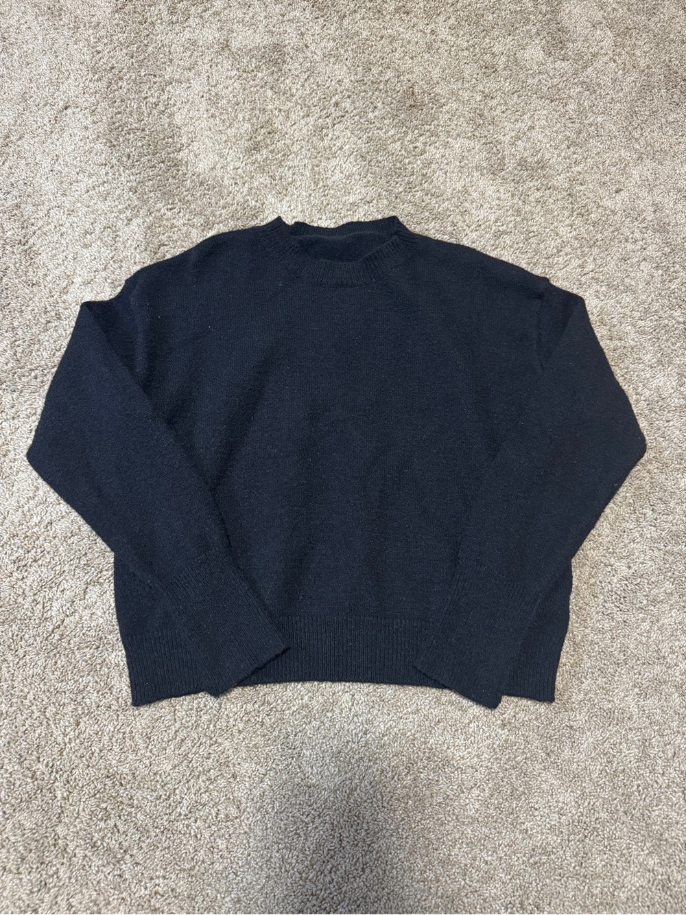 Small Women’s SHEIN Classic Black Crewneck Sweater